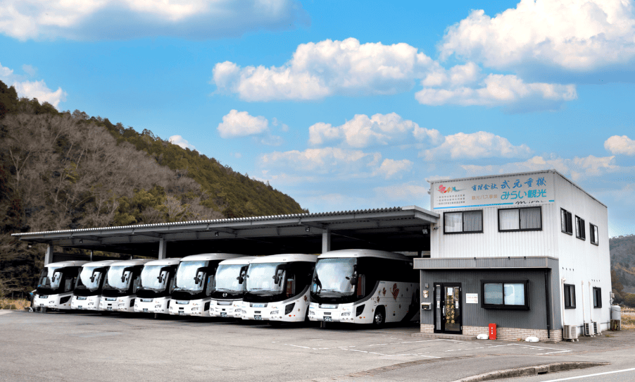 大型トラック